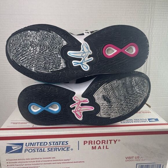 Nike Kyrie Infinity South Beach White Shoes Men's Size 10.5 CZ0204-003 - Picture 7 of 11